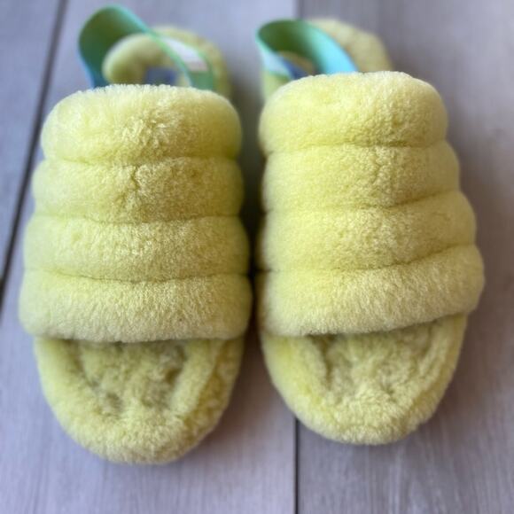 Ugg Fluff Yeah Slippers in yellow size 6 - Picture 4 of 6